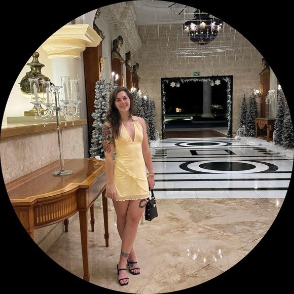 leah_comiskey